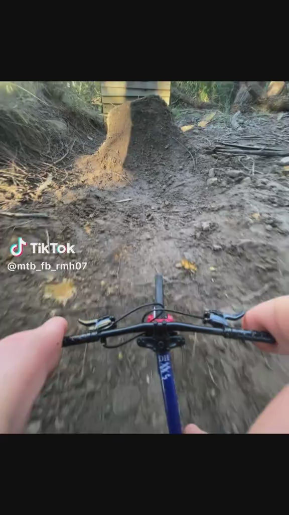 Mini canyon sender Bike